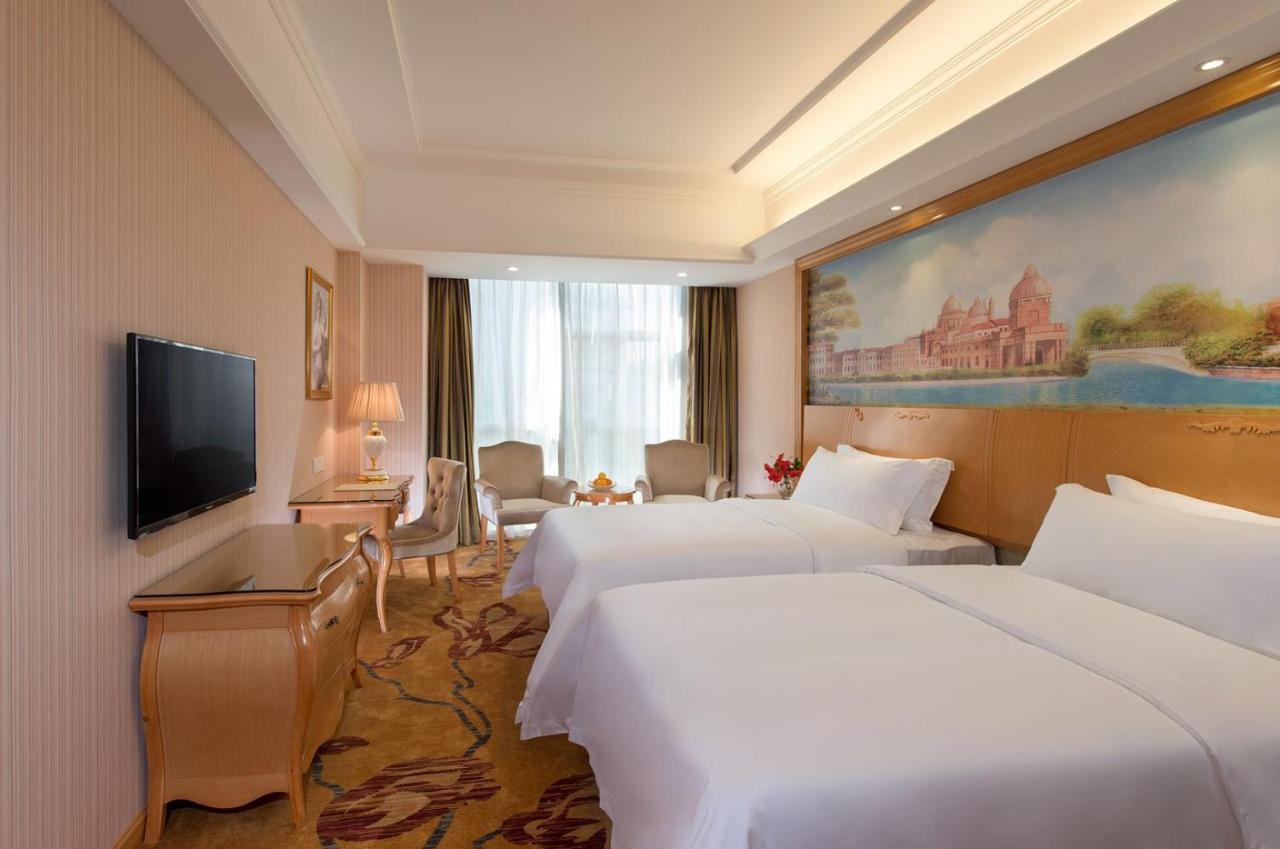 Vienna Hotel Shenzhen Baoneng City Plaza Zewnętrze zdjęcie